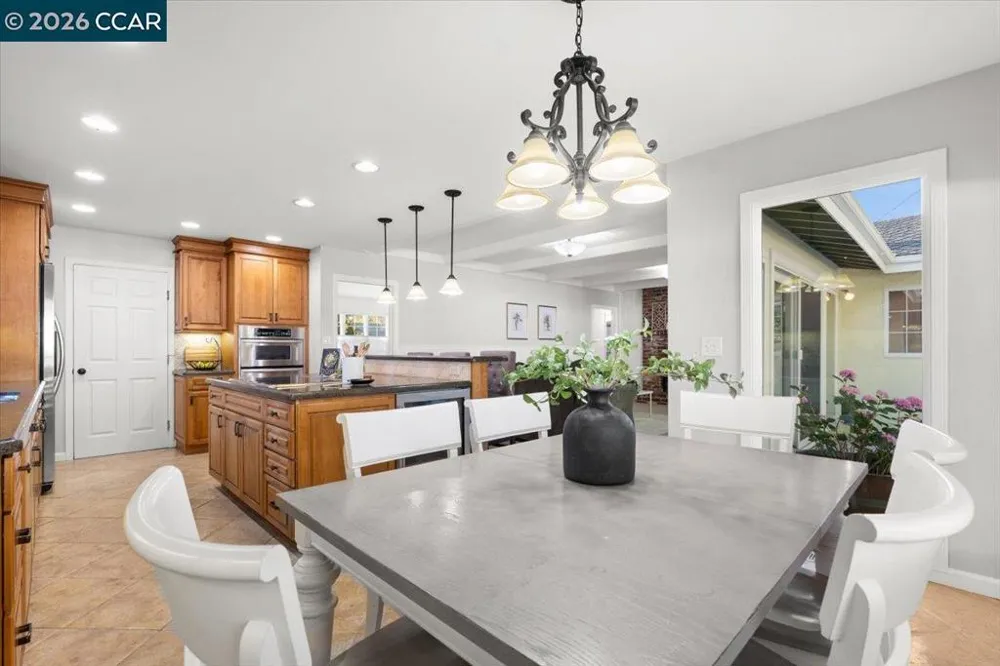 114 Combs Ln Vallejo, CA 94590