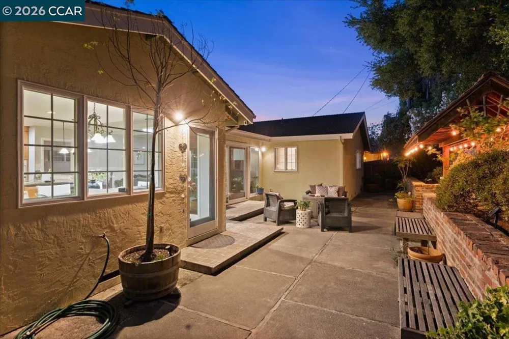 114 Combs Ln Vallejo, CA 94590