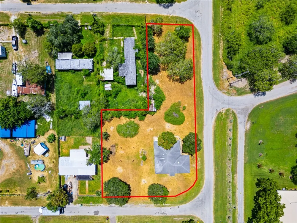 133 Lake Street Mathis, TX 78368