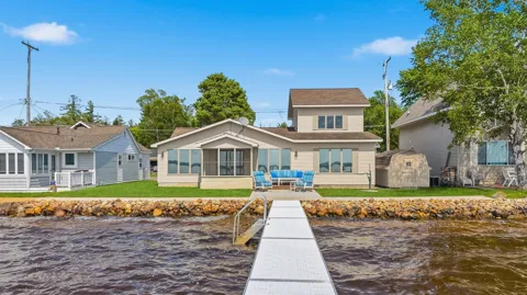 1027 E Lake Mitchell Drive