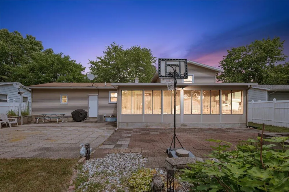 5077 Madison Avenue SE Kentwood, MI 49548