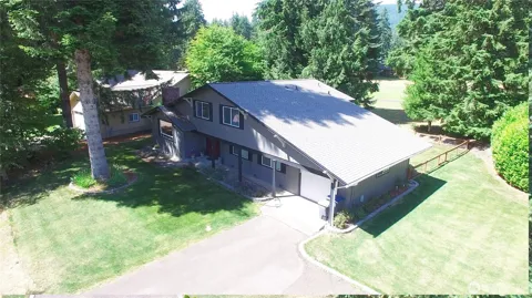 40 Mt Christie Drive W