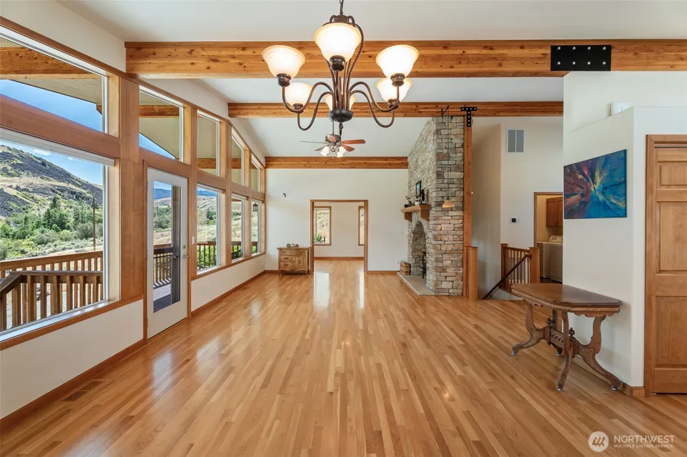 7400 Colockum Road Malaga, WA 98828