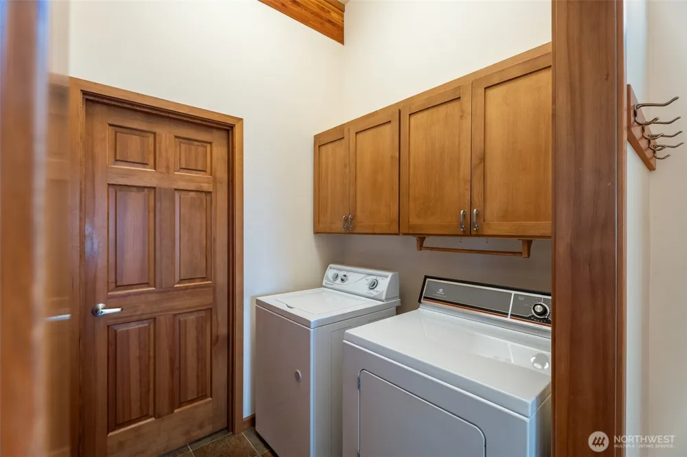 7400 Colockum Road Malaga, WA 98828