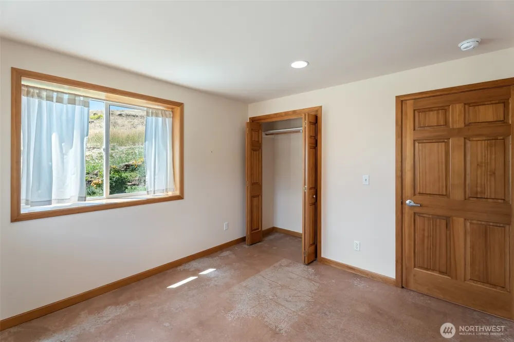 7400 Colockum Road Malaga, WA 98828