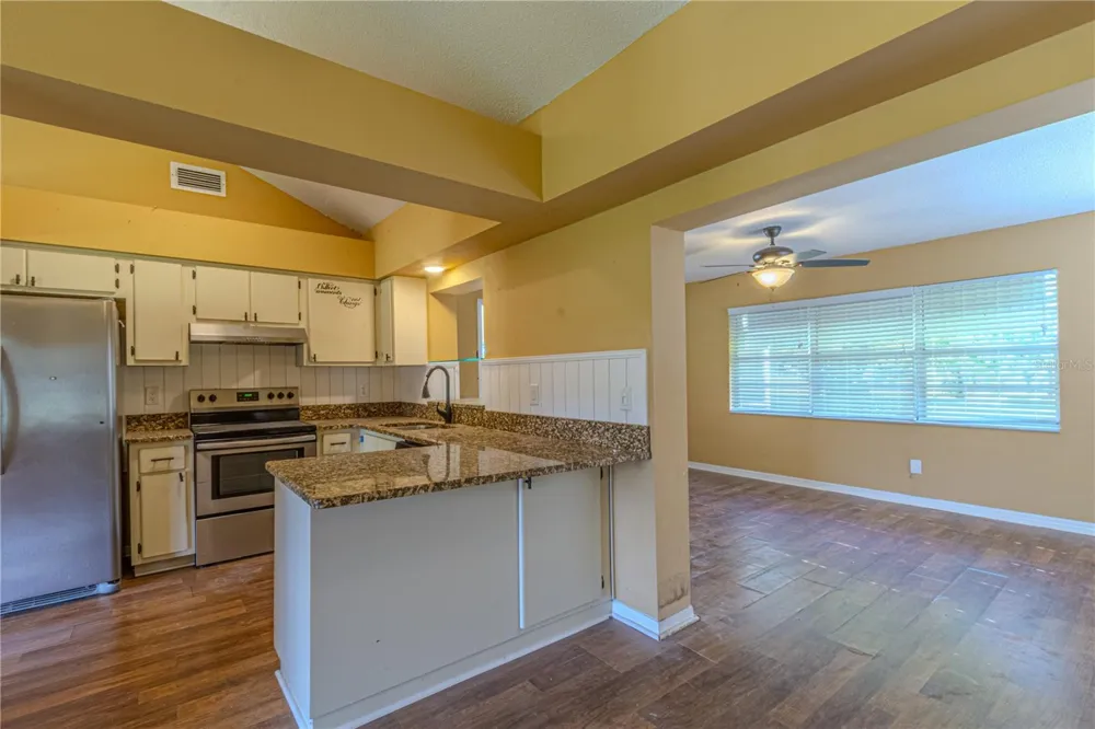 7208 HONEYSUCKLE DRIVE Sebring, FL 33876