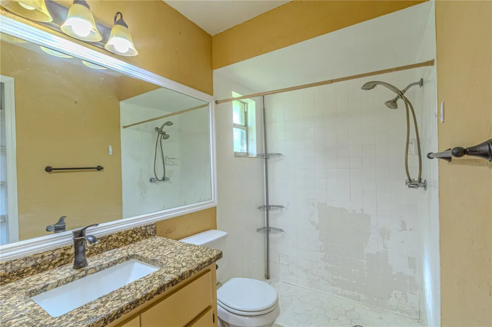 7208 HONEYSUCKLE DRIVE Sebring, FL 33876