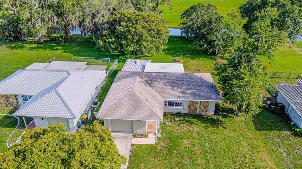 7208 HONEYSUCKLE DRIVE Sebring, FL 33876