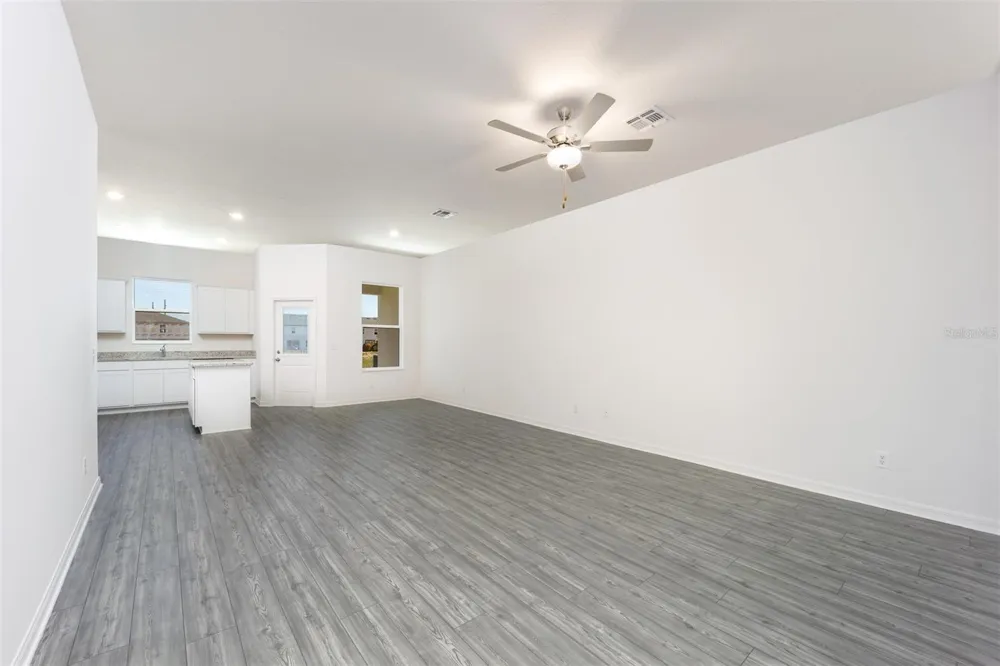 654 POPPY LANE Dundee, FL 33838