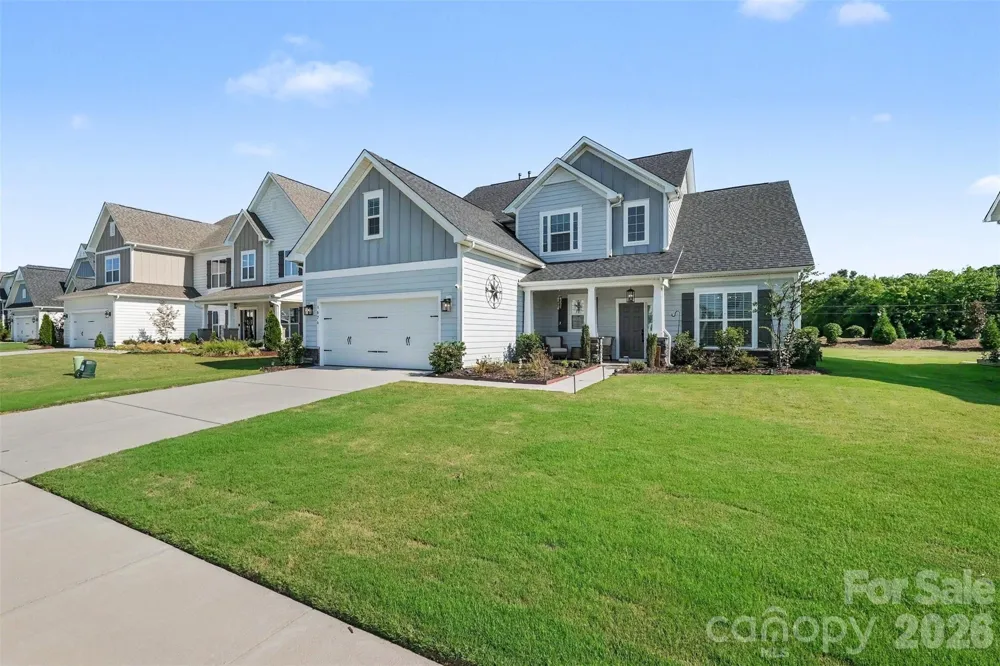 3826 Dahlia Drive Harrisburg, NC 28075