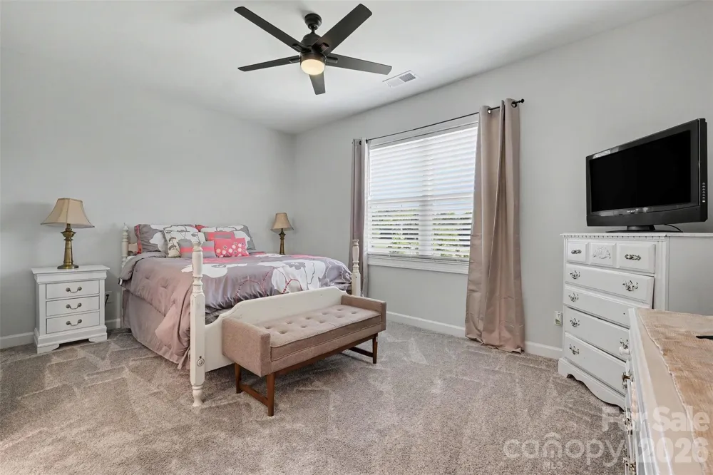 3826 Dahlia Drive Harrisburg, NC 28075