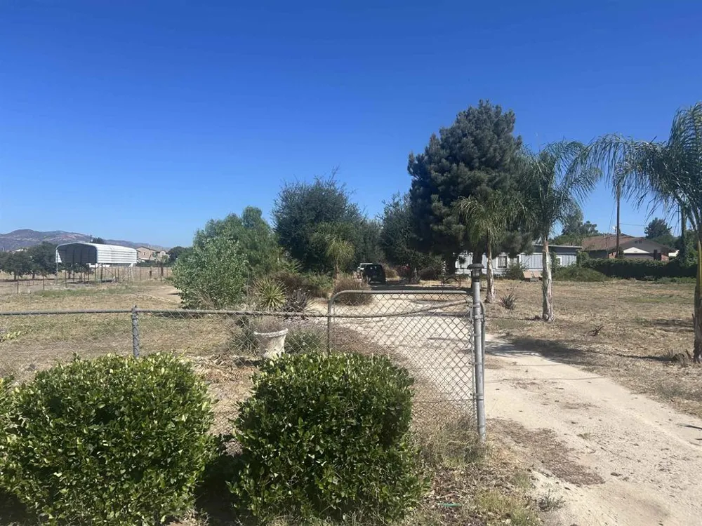 41885 Lemon Street Murrieta, CA 92562