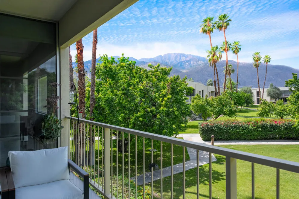 439 Desert Lakes Drive Drive Palm Springs, CA 92264