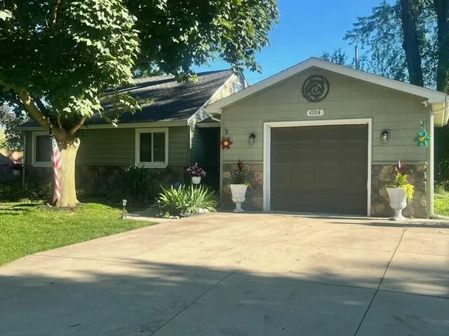 42514 Hammill Lane Plymouth Charter Township, MI 48170