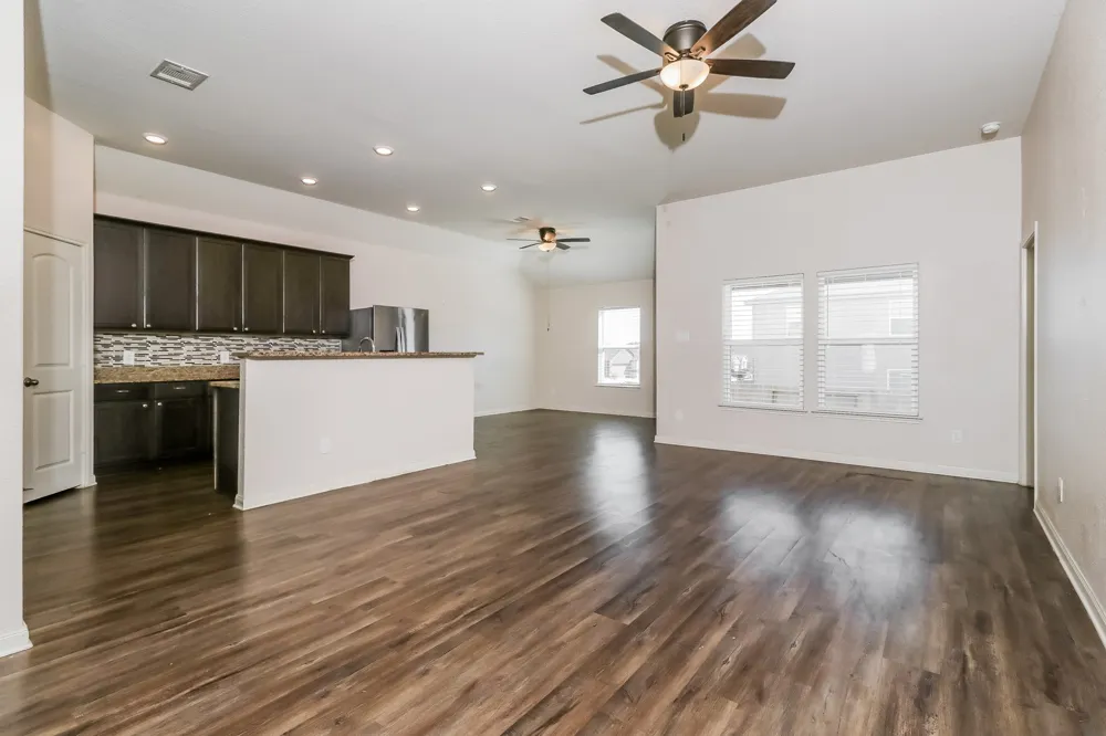 20017 Hubert R. Humphrey Road Manor, TX 78653