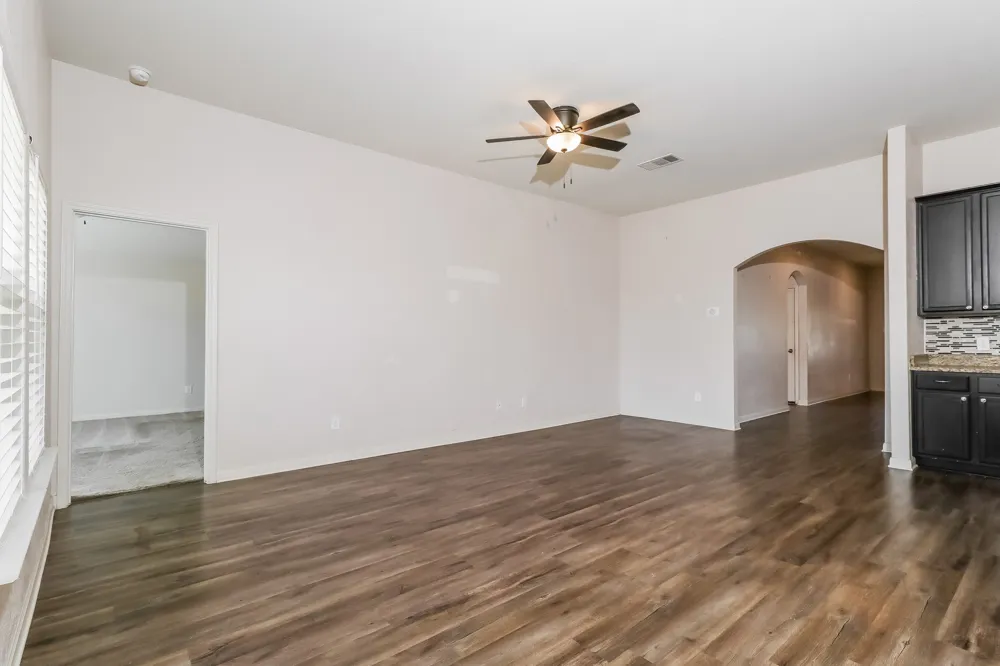 20017 Hubert R. Humphrey Road Manor, TX 78653