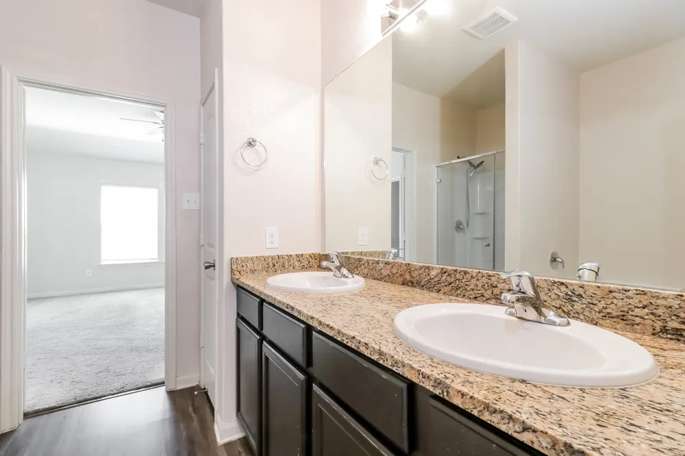 20017 Hubert R. Humphrey Road Manor, TX 78653