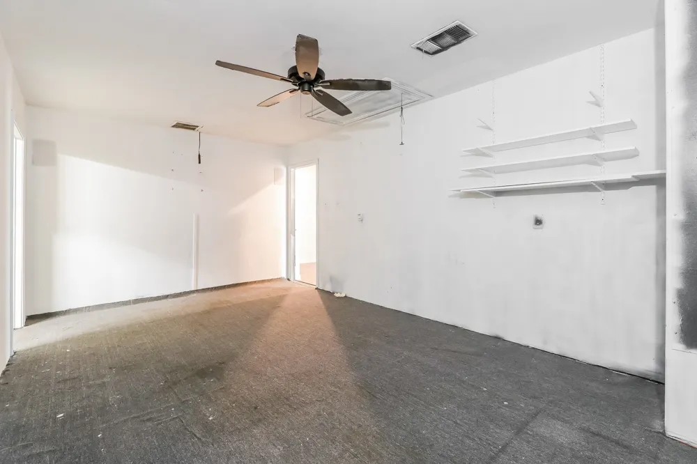 20017 Hubert R. Humphrey Road Manor, TX 78653