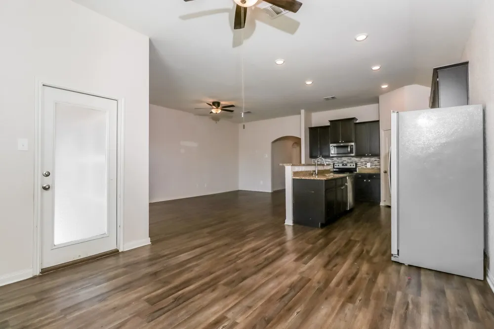 20017 Hubert R. Humphrey Road Manor, TX 78653