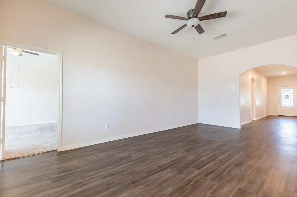 20017 Hubert R. Humphrey Road Manor, TX 78653