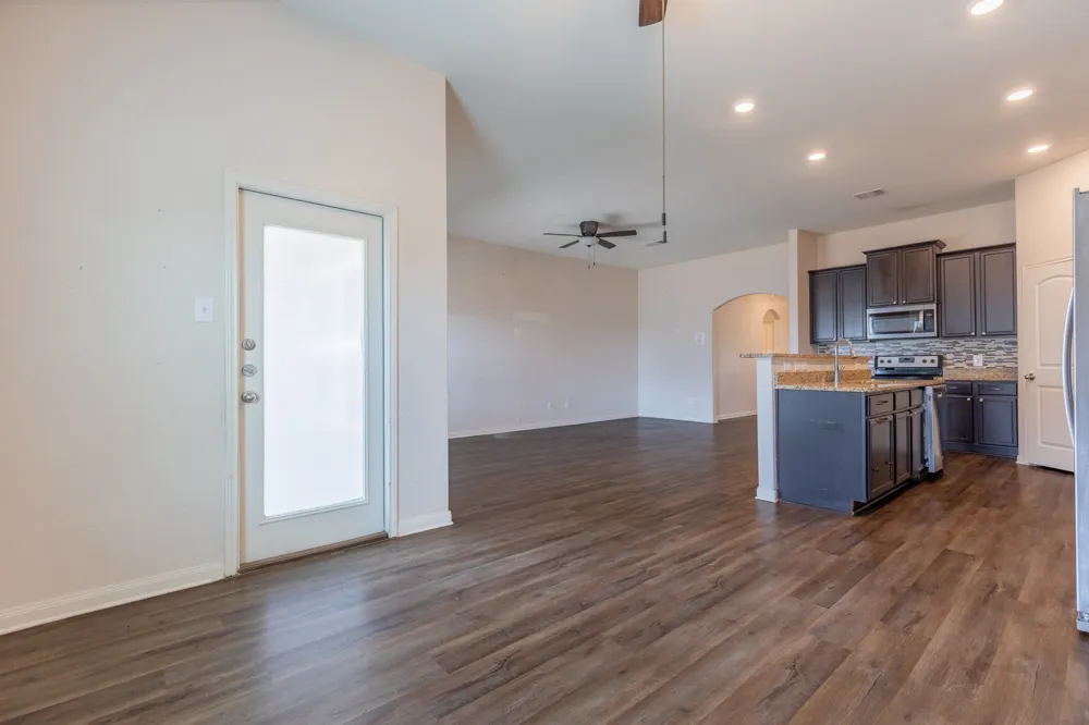 20017 Hubert R. Humphrey Road Manor, TX 78653