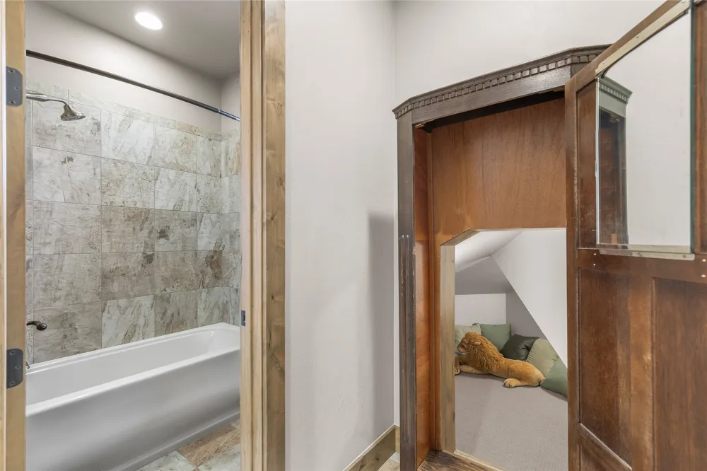 1064 Hidden Creek Drive Graford, TX 76449