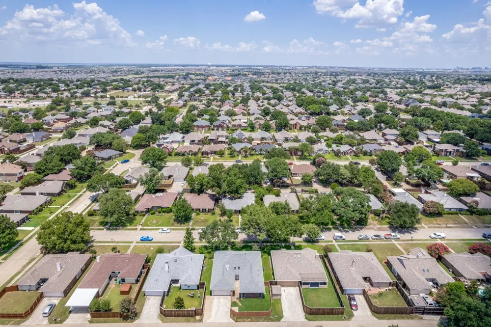 1306 River Birch Lane Carrollton, TX 75007