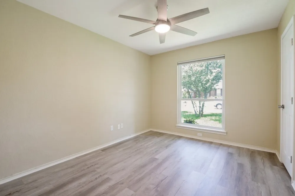 1306 River Birch Lane Carrollton, TX 75007