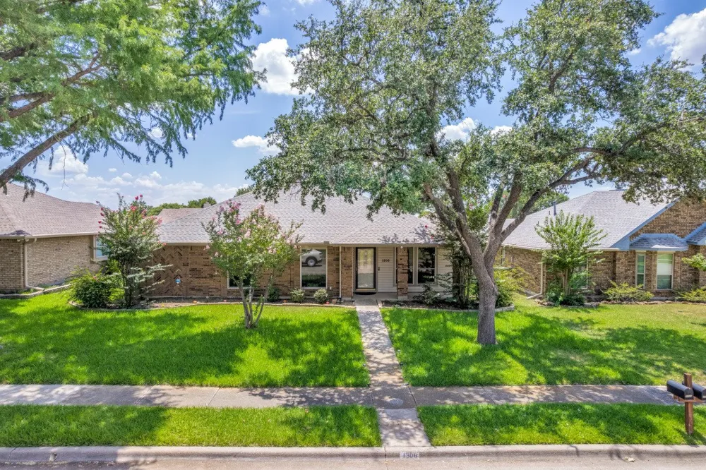 1306 River Birch Lane Carrollton, TX 75007