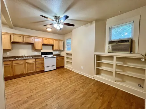 301 Amarillo Street