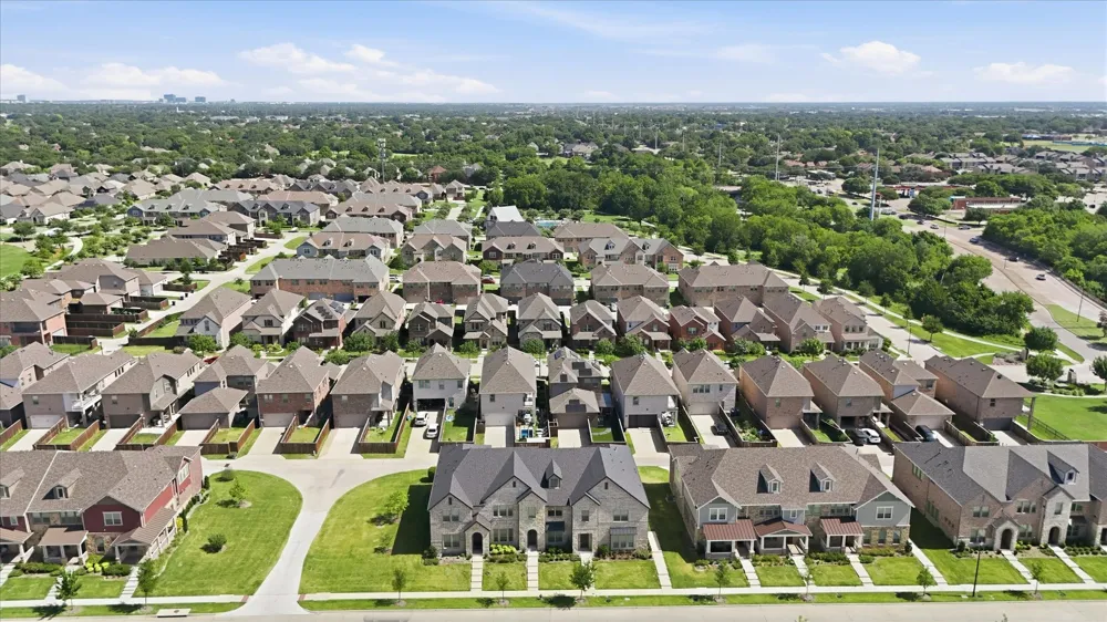 2537 Buttonbush Lane Garland, TX 75042