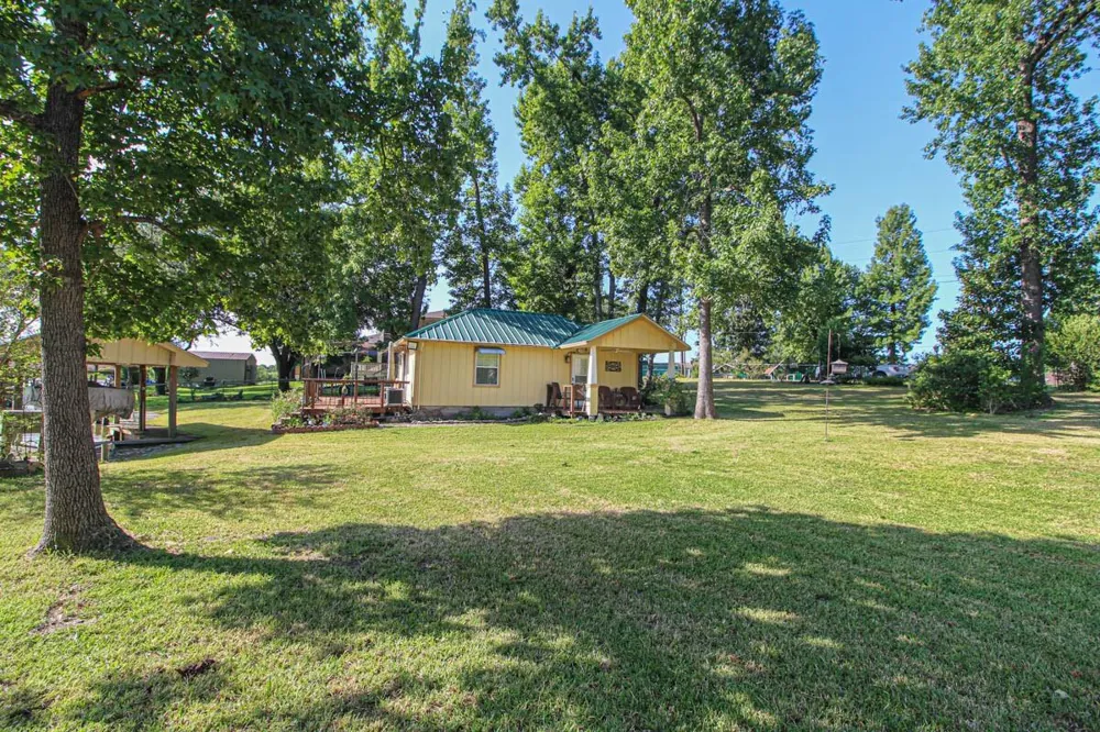 117 Glade Onalaska, TX 77360