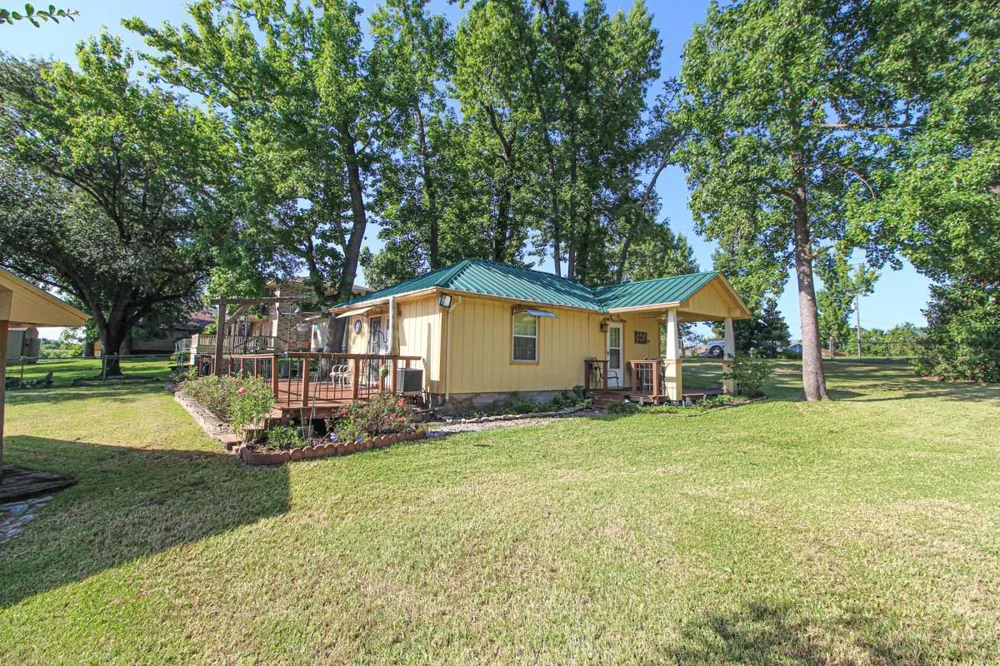 117 Glade Onalaska, TX 77360