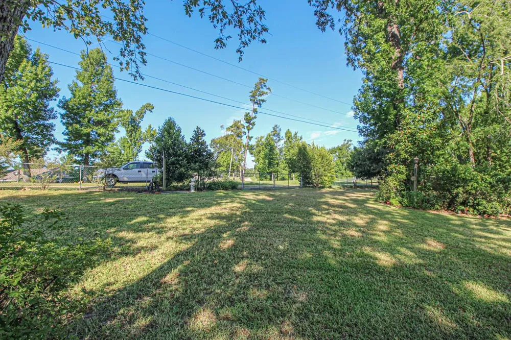 117 Glade Onalaska, TX 77360
