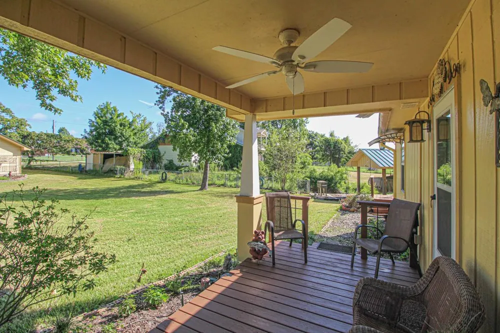 117 Glade Onalaska, TX 77360