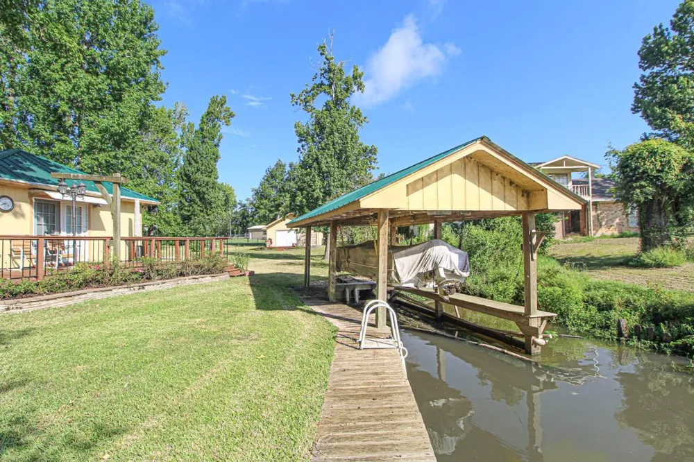 117 Glade Onalaska, TX 77360