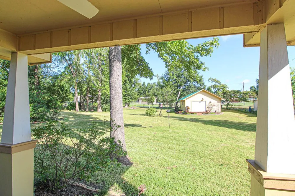 117 Glade Onalaska, TX 77360