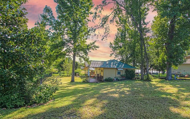 117 Glade Onalaska, TX 77360
