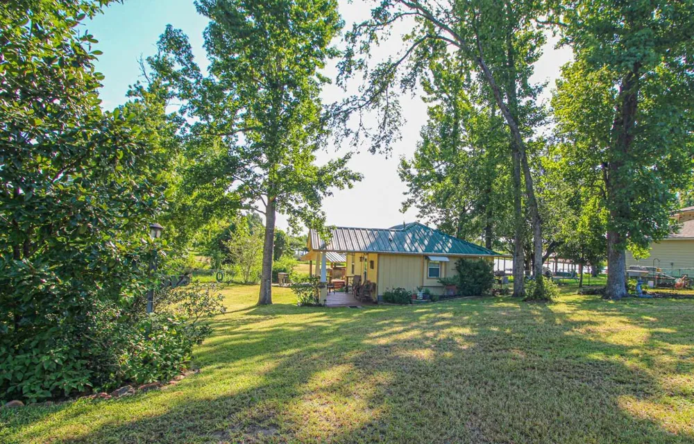 117 Glade Onalaska, TX 77360