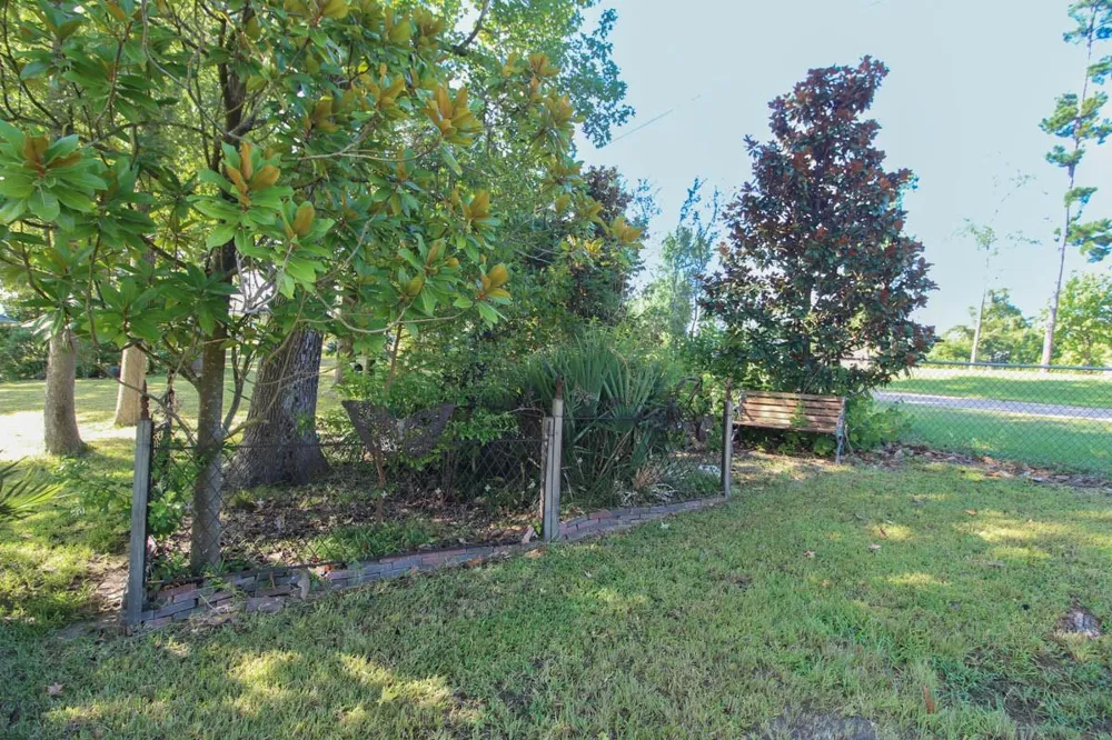 117 Glade Onalaska, TX 77360