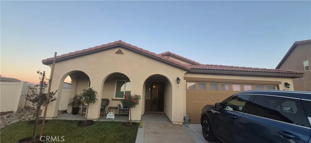 693 Rose Thorn San Jacinto, CA 92582