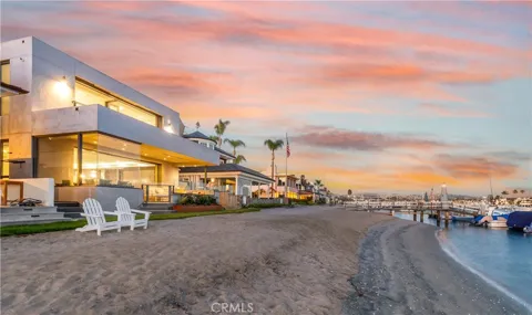 8 Beacon Bay