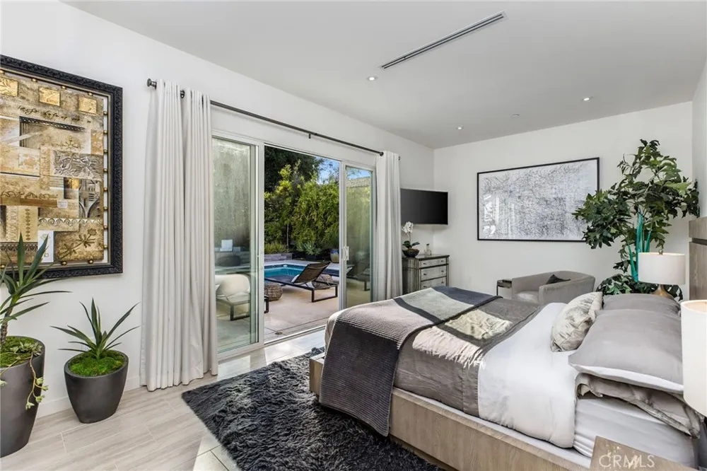 207 SADDLEBOW ROAD Bell Canyon, CA 91307