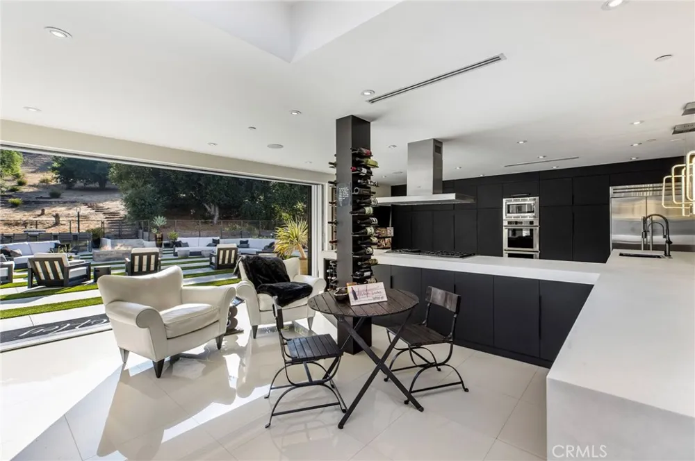 207 SADDLEBOW ROAD Bell Canyon, CA 91307