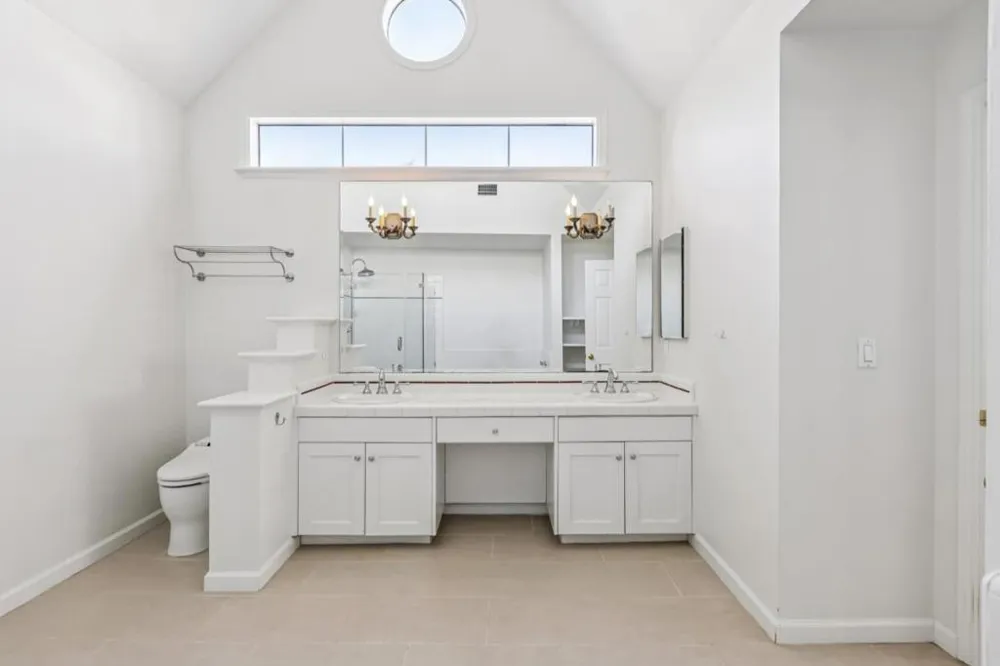3421 El Camino Real #38C Atherton, CA 94027
