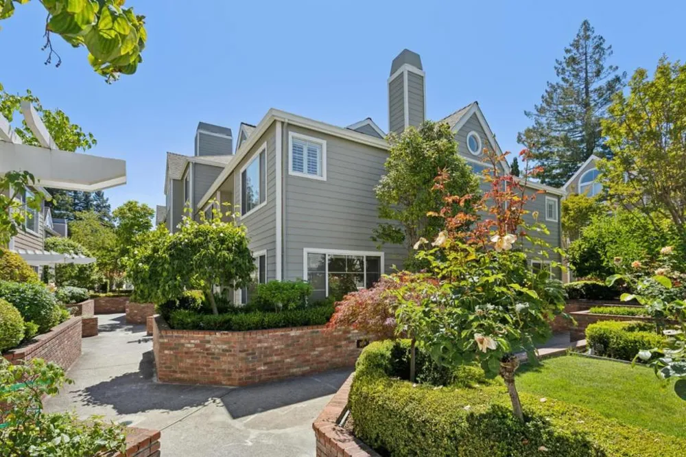 3421 El Camino Real #38C Atherton, CA 94027