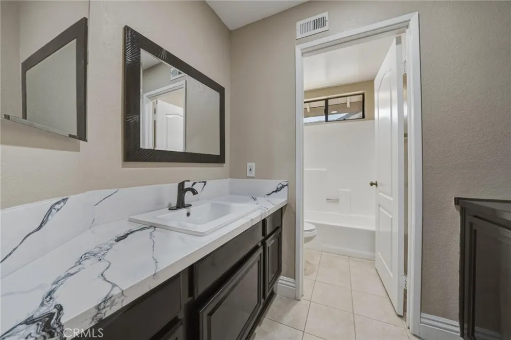28707 Greenwood Castaic, CA 91384