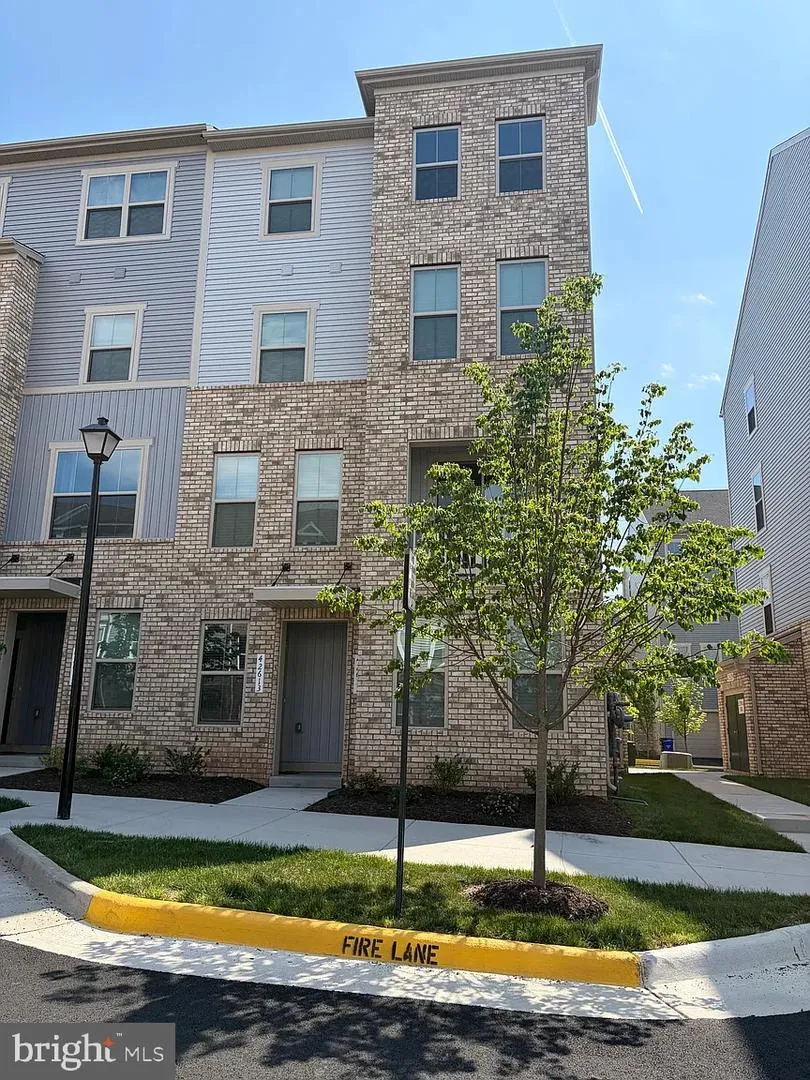42613 PITLOCHRY TERRACE Sterling, VA 20166
