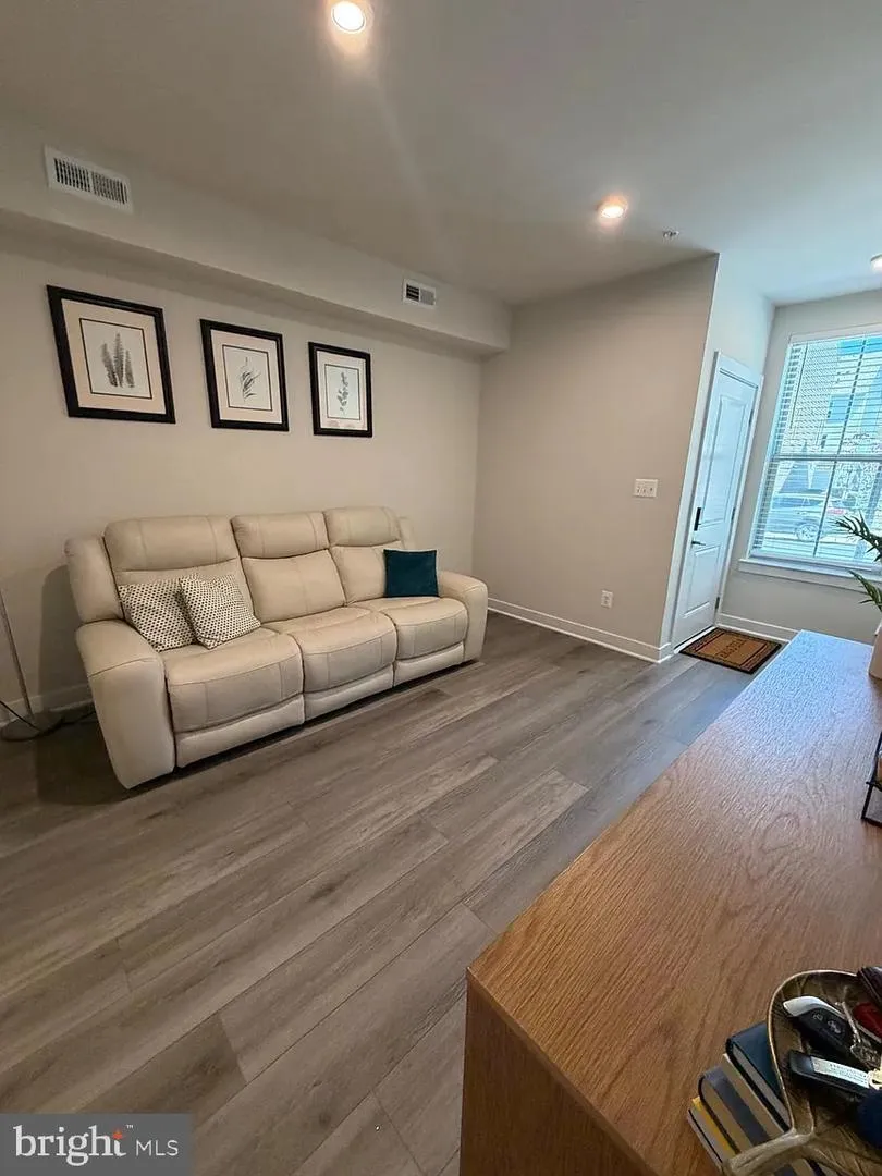 42613 PITLOCHRY TERRACE Sterling, VA 20166