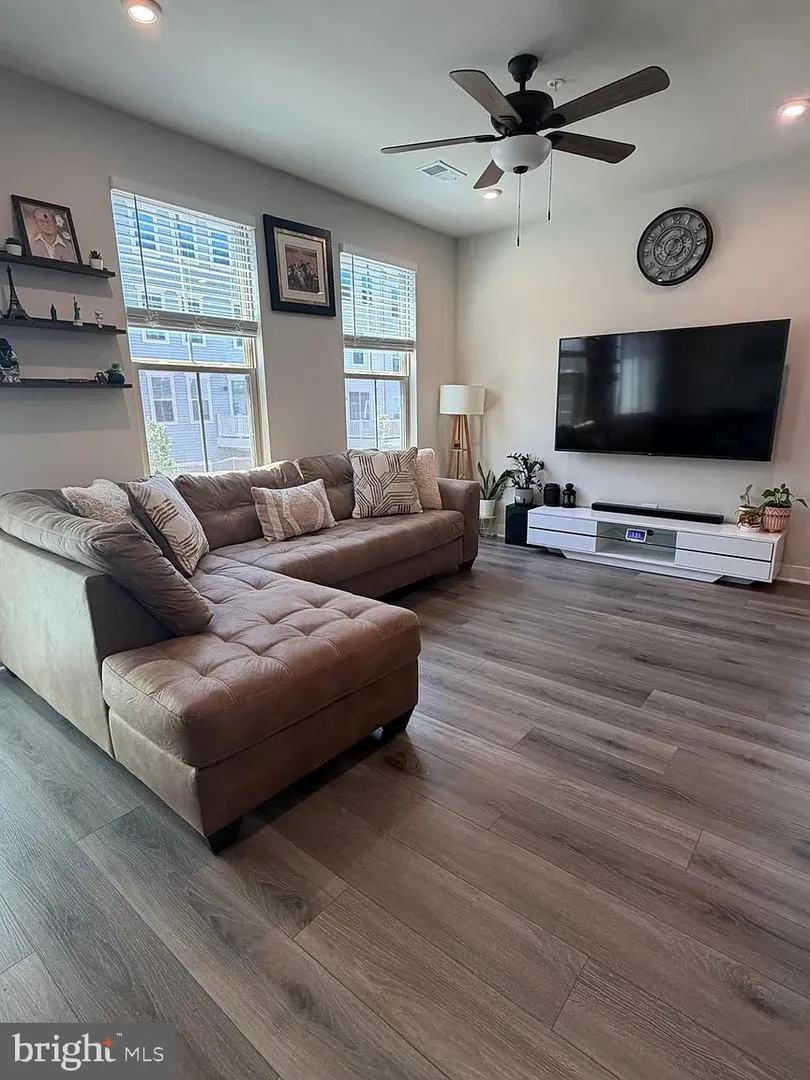 42613 PITLOCHRY TERRACE Sterling, VA 20166